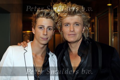 Amsterdam 11 oktober 2010
Premiere Hurricane van Hans Klok in Carre. hans Klok met vriend
Peter Smulders bv