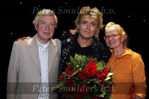 Amsterdam 11 oktober 2010
Premiere Hurricane van Hans Klok in Carre. Hans met Henk en Monica v d Meyden
Peter Smulders bv