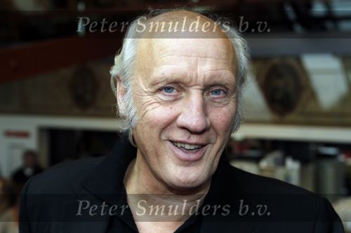Amsterdam 27 september 2010
Presentatie cd Anne v Veen in Carre. Anne is de dochter van herman v  Veen en Willeke Alberti neemt de eerste cd in ontvangst.
Peter Smulders bv