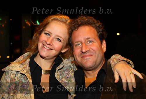 Gouda, 11 Oktober 2010
Premiere Ivo Niehe van de nieuwe theatervoorstelling van Mussen & Zwanen, LICHTJES IN JE OGEN.
Hilke Bierman en Thijs v Aken
Foto Peter Smulders BV