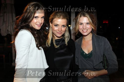 Amsterdam 1 oktober 2010
Feestje GTST (Goede tijden slechte tijden) voor 20 jarig bestaan bij het Werck. Marly v d Velden Inge Schrama en Gigi Ravelli
Peter Smulders bv