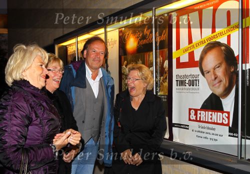 Gouda, 11 Oktober 2010
Premiere Ivo Niehe van de nieuwe theatervoorstelling van Mussen & Zwanen, LICHTJES IN JE OGEN.
Ivo Niehe
Foto Peter Smulders BV
