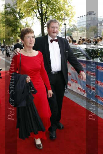 Amsterdam 3 oktober 2010
Premiere Petticoat in Carre. Jacques Senf met kennis
Peter Smulders bv