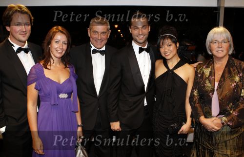 Amsterdam 22 oktober 2010
Televizierring 2010 in carre. Jan kooijman met ouders broer en vriendin
Peter Smulders bv