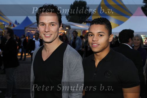 Amsterdam 7 oktober 2010
Premiere cirque du soleil bij de amsterdam Arena. Jeffrey wammes met vriend
Peter Smulders bv