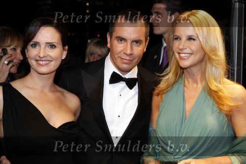 Amsterdam 22 oktober 2010
Televizierring 2010 in carre. Jeroen v Koningsbrugge met vrouw en Linda de Mol
Peter Smulders bv