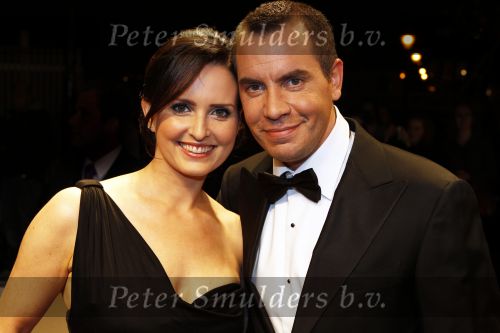 Amsterdam 22 oktober 2010
Televizierring 2010 in carre. Jeroen v Koningsbrugge met vrouw en Linda de Mol
Peter Smulders bv