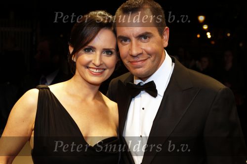 Amsterdam 22 oktober 2010
Televizierring 2010 in carre. Jeroen v Koningsbrugge met vrouw en Linda de Mol
Peter Smulders bv