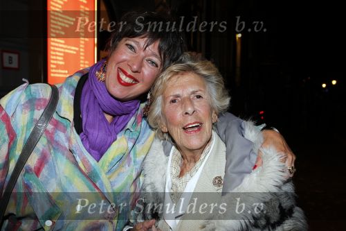 Amsterdam 11 oktober 2010
Premiere Hurricane van Hans Klok in Carre. Jetty Pearl met dochter
Peter Smulders bv
