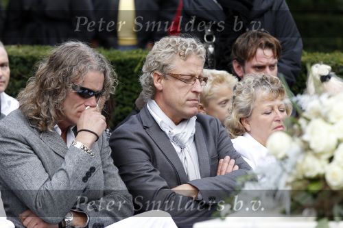 Amsterdam 14 oktober 2010
Begrafenis Marretje Heuckeroth , moeder van Gordon op de noorder begraafplaats. John Heuckeroth
Peter Smulders bv