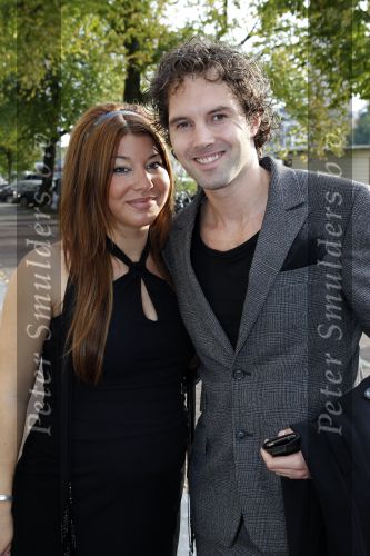 Amsterdam 3 oktober 2010
Premiere Petticoat in Carre. John Vooijs met vrouw
Peter Smulders bv