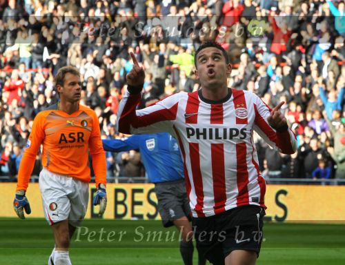 Eindhoven, 24 Oktober 2010
Kompetitiewedstrijd PSV-Feyenoord, eindstand 10-0 Seizoen 2010/2011
De grootste nederlaag van Feyenoord ooit in het betaalde voetbal
Evenaring van de grootste overwinning PSV in het betaald Voetbal
Jonathan Reis
Foto Junior Smulders