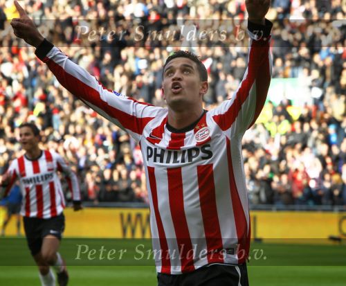 Eindhoven, 24 Oktober 2010
Kompetitiewedstrijd PSV-Feyenoord, eindstand 10-0 Seizoen 2010/2011
De grootste nederlaag van Feyenoord ooit in het betaalde voetbal
Evenaring van de grootste overwinning PSV in het betaald Voetbal
Jonathan Reis
Foto Junior Smulders