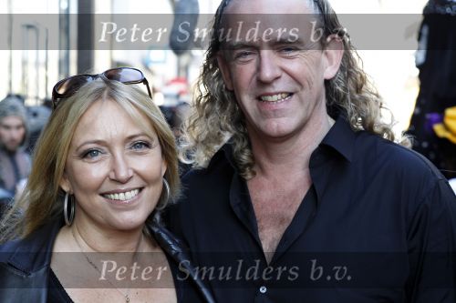 Amsterdam 10 oktober 2010
Premiere film van Sinterklaas in Tuschinski. Kiki Classen met haar man en zijn dochters
Peter Smulders bv