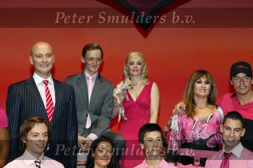 Tilburg 10 oktober 2010
Premiere Legally Blonde in de schouwburg van Tilburg.
Kim Lian v d Meij speelt de hoofdrol. cast
Peter Smulders bv