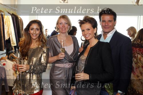 Amsterdam 11 oktober 2010
Presentatie tijdschrift Danie Bles in het World fashion center.Sylvie v d Vaart leco v Zadelhoff en Leontine Borsato