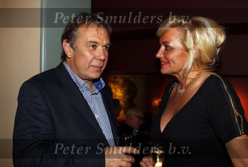Amsterdam 22 oktober 2010
Televizierring 2010 in carre. Maarten Spanjer met zijn vriendin
Peter Smulders bv