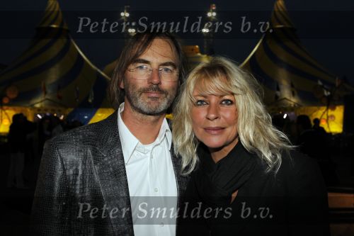 Amsterdam 7 oktober 2010
Premiere cirque du soleil bij de amsterdam Arena. Manuela Kemp met man
Peter Smulders bv