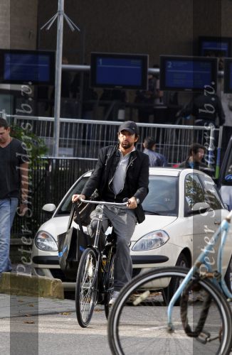 Amsterdam 5 oktober 2010
Mari v d Ven op de fiets in Amsterdam.
Peter Smulders bv