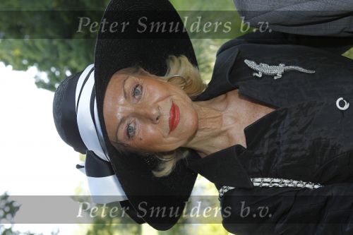 Breukelen 16 juni 2010
Haringparty op Neyenrode.
Marjon Lambriks met man