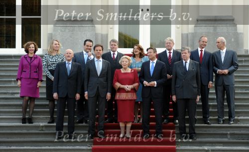 Den Haag 14 oktober 2010
Het kabinet van President Mark Rutte bij Koningin Beatrix op huis ten Bosch.Henk Kamp Hans Dillen Marja van Bijsterveldt Vliegenthart Gerd Leers Uri Rosenthal Maxim Verhagen Piet Hein Donner Ivo Opstelten Jan Kees de Jager Melanie Schultz van Haegen Maas Geesteranus en Edith Schippers