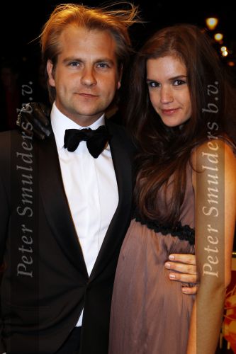 Amsterdam 22 oktober 2010
Televizierring 2010 in carre. Marly v d Velde met vriend
Peter Smulders bv