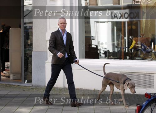 Amsterdam 29 september 2010
Mart Visser aan het wandelen met zijn hond.
Peter Smulders bv