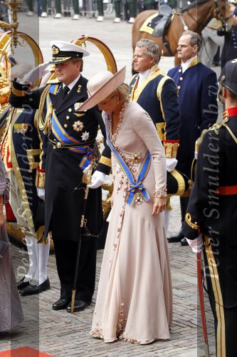 Den Haag 21 september 2010
Prinsjesdag 2010 op het binnenhof en bij paleis Noordeinde. Koningin Beatrix Prins Willem Alexander Prinses Maxima Prins Constantijn Prinses Laurentien Pieter v Vollenhoven en Prinses Margriet
Peter Smulders bv