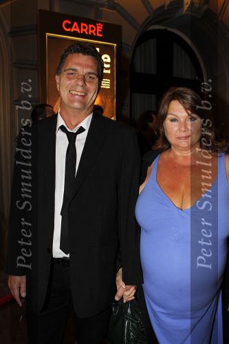 Amsterdam 11 oktober 2010
Premiere Hurricane van Hans Klok in Carre. Maya Vandenbroecke met vriend
Peter Smulders bv