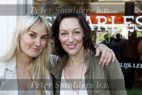 Amsterdam 10 oktober 2010
Opening Sugarless by J & J van Jennifer de Jong en haar zus. Miryanne v Reeden en Peggy Vrijens
Peter Smulders bv