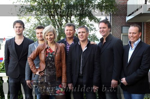 Volendam, 18 Oktober 2010 Hotel Spaander
CD Uitreiking Mon Amour met o.a.: Linda Schilder en Peter de Haan, Jan Smit en Jack Veerman
Foto Peter Smulders BV
