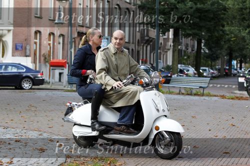 Amsterdam 25 september 2010
Monique Collignon met haar man Henny op de electrische scooter.
Peter Smulders bv