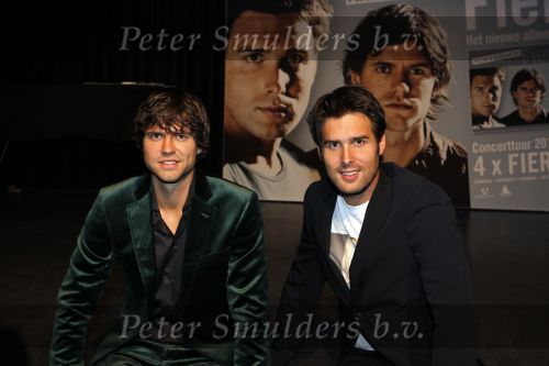 Volendam 30 september 2010
Presentatie CD ,uitreiking gouden en platina platen en presentatie strip Nick en Simon.
Peter Smulders bv