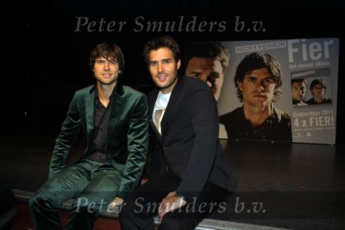 Volendam 30 september 2010
Presentatie CD ,uitreiking gouden en platina platen en presentatie strip Nick en Simon.
Peter Smulders bv