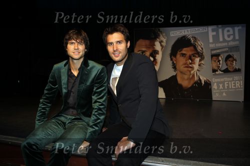 Volendam 30 september 2010
Presentatie CD ,uitreiking gouden en platina platen en presentatie strip Nick en Simon.
Peter Smulders bv