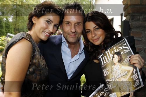 Huizen 30 september 2010
Presentatie Talkies bij Eric Kuster. Olcay Gulsen en Kristina Bazilovic
Peter Smulders bv