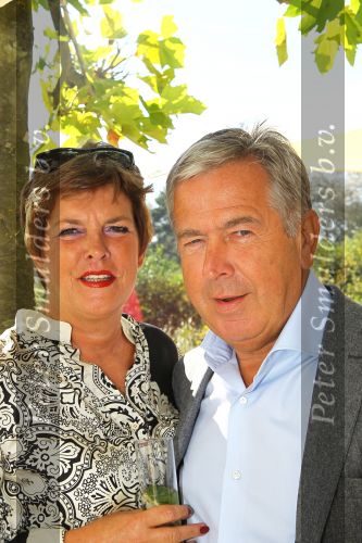 Overveen, 11 Oktober 2010
Uitreiking Zilver Ui bij Rest. De Bokkedoorn
Otto Lenselink met zijn vrouw
Foto Peter Smulders BV
