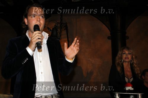 Amsterdam 6 oktober 2010
Presentatie digitale tijdschrift La Paay  van Patricia Paay in Bugalow8. Patricia met hoofdredakteur van La Paay
Peter Smulders bv