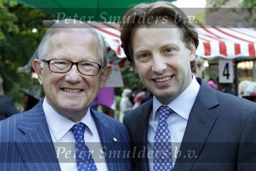 Breukelen 16 juni 2010
Haringparty op Neyenrode. Pieter v Vollenhoven met Prins Floris en Guido den Aantrekker
Peter Smulders bv