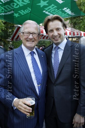 Breukelen 16 juni 2010
Haringparty op Neyenrode. Pieter v Vollenhoven met Prins Floris en Guido den Aantrekker
Peter Smulders bv