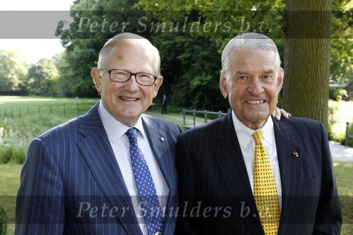 Breukelen 16 juni 2010
Haringparty op Neyenrode. Pieter v Vollenhoven met Jaap Rost Onnes
Peter Smulders bv