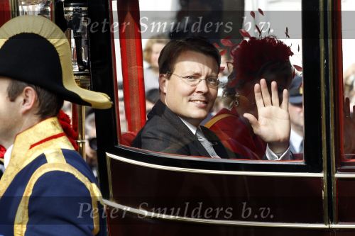 Den Haag 21 september 2010
Prinsjesdag 2010 op het binnenhof en bij paleis Noordeinde. Koningin Beatrix Prins Willem Alexander Prinses Maxima Prins Constantijn Prinses Laurentien Pieter v Vollenhoven en Prinses Margriet
Peter Smulders bv