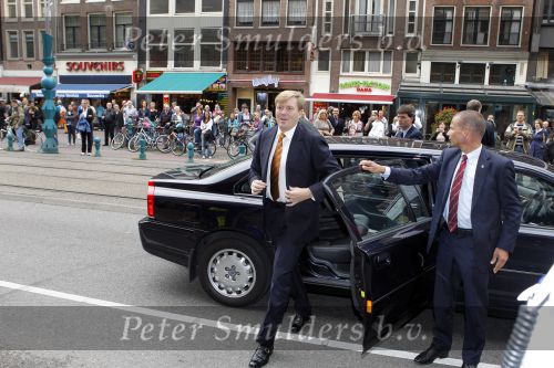 Amsterdam 23 september 2010
Prins Willem Alexander op bezoek in de beurs van Berlage. De dochter van Freddie Heineken Charlene de Carvalho ontvangt hem.
Peter Smulders bv