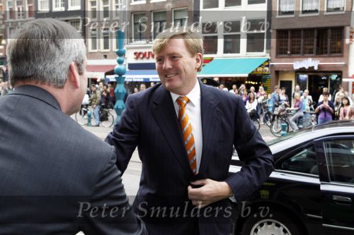 Amsterdam 23 september 2010
Prins Willem Alexander op bezoek in de beurs van Berlage. De dochter van Freddie Heineken Charlene de Carvalho ontvangt hem.
Peter Smulders bv