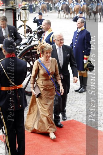 Den Haag 21 september 2010
Prinsjesdag 2010 op het binnenhof en bij paleis Noordeinde. Koningin Beatrix Prins Willem Alexander Prinses Maxima Prins Constantijn Prinses Laurentien Pieter v Vollenhoven en Prinses Margriet
Peter Smulders bv