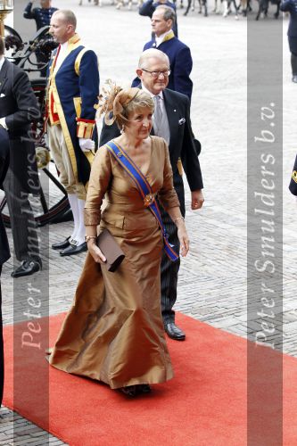 Den Haag 21 september 2010
Prinsjesdag 2010 op het binnenhof en bij paleis Noordeinde. Koningin Beatrix Prins Willem Alexander Prinses Maxima Prins Constantijn Prinses Laurentien Pieter v Vollenhoven en Prinses Margriet
Peter Smulders bv