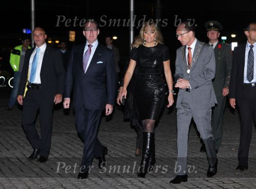 Rotterdam, 4 Oktober 2010
Edsion uitreiking voor de 50e keer
Prinses Maxima met div. artiesten
Foto Peter Smulders BV