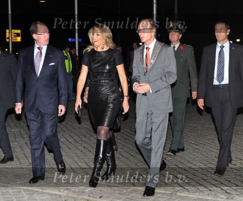 Rotterdam, 4 Oktober 2010
Edsion uitreiking voor de 50e keer
Prinses Maxima met div. artiesten
Foto Peter Smulders BV