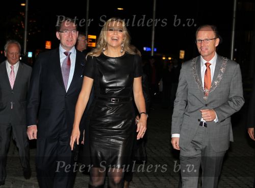 Rotterdam, 4 Oktober 2010
Edsion uitreiking voor de 50e keer
Prinses Maxima met div. artiesten
Foto Peter Smulders BV