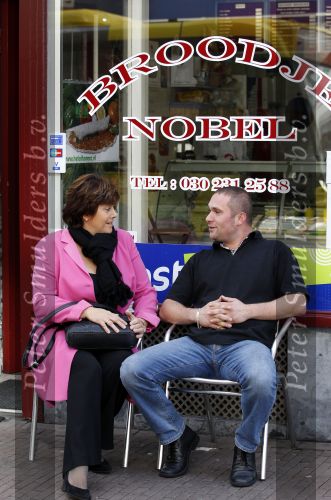 Utrecht 25 september 2010
Rita Verdonk met man op straat in Utrecht en bij een cafetaria.
Peter Smulders bv